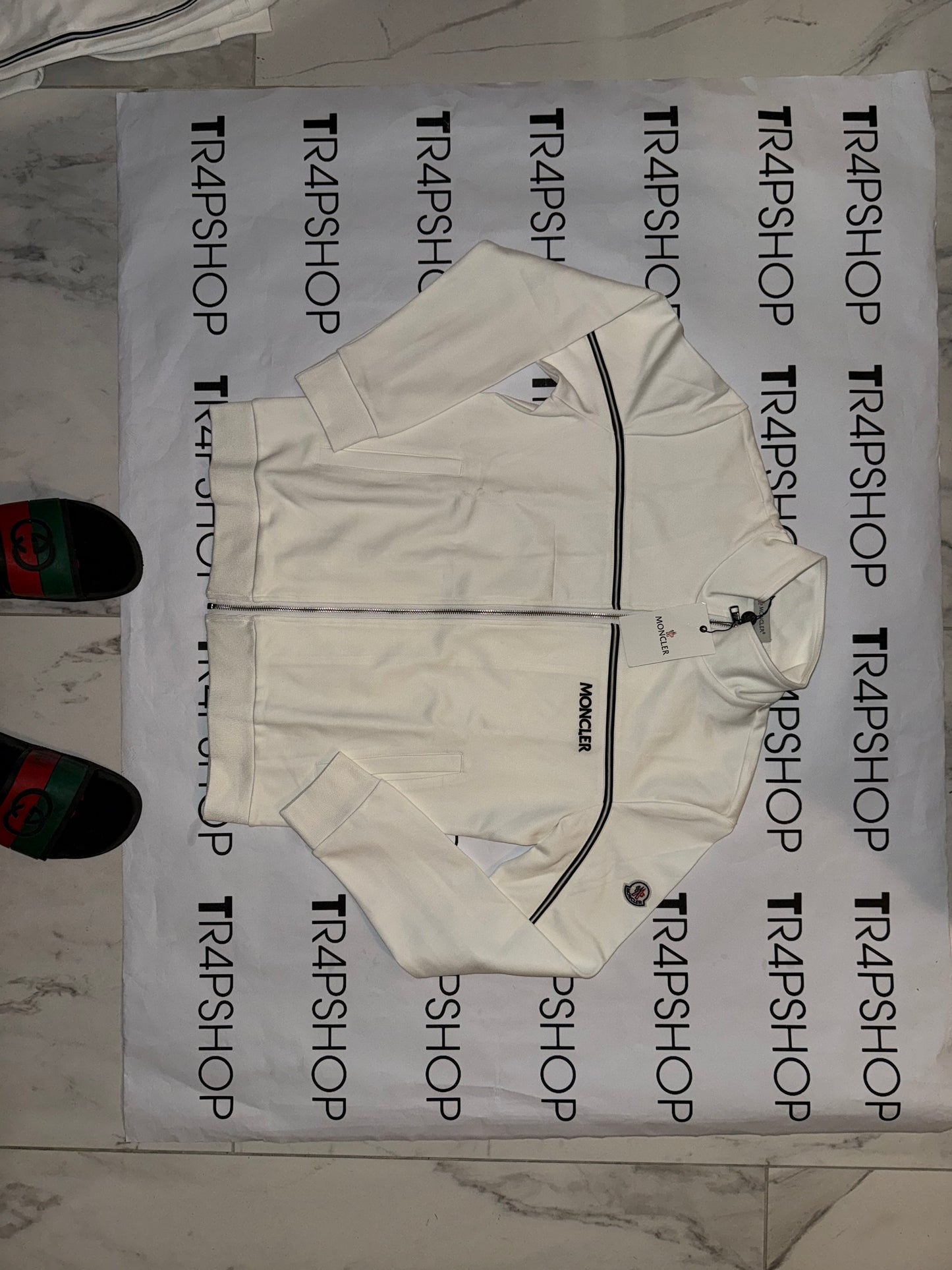 tuta moncler