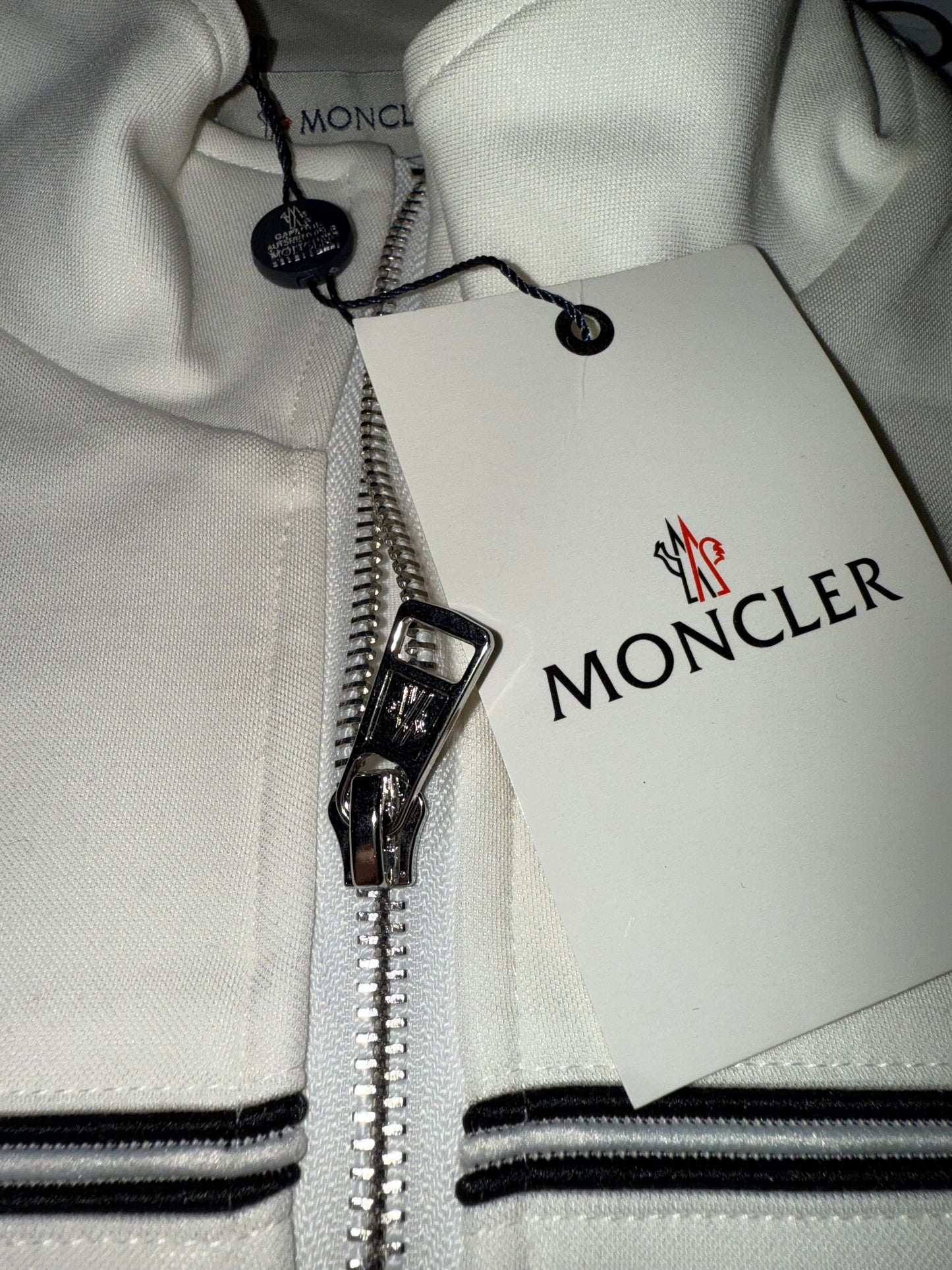 tuta moncler