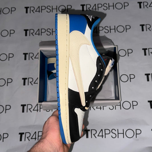 J1 x Travis blu