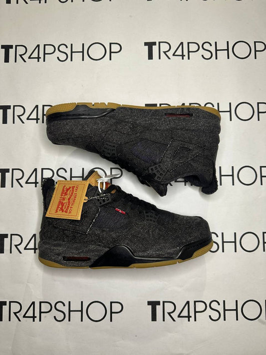 J4 x Levis